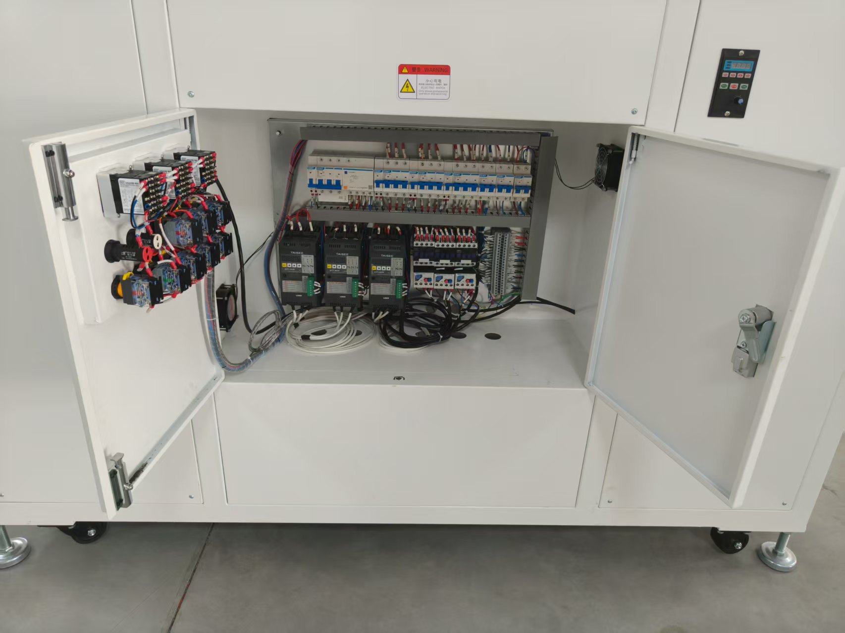 热缩膜隧道炉的操作人员需具备哪些技能？如何开展培训？